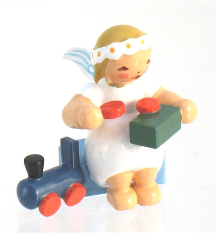 Sitting Snowflake Angel with Train