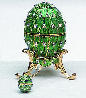 Kubla Crafts Green Egg Box with Pendant